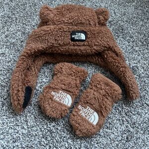 The North Face Brown Kids Fleece Hat and Mittens Set Oso Suave